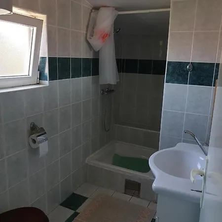 One-bedroom In Iv Вир