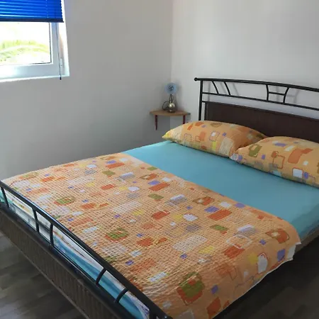 Апартаменты One-bedroom In Iv Вир