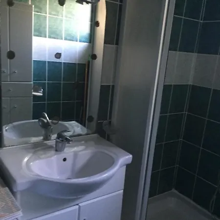 One-bedroom In Iv Вир